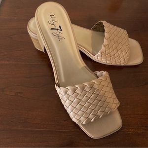 Vintage 7 Eight Mule Sandal with Heel | Tan | Size 11M